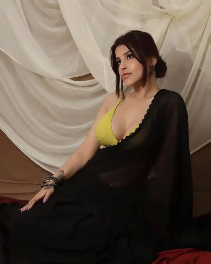 Gandii Baat Actress Edin Rose Hot and Spicy Photos