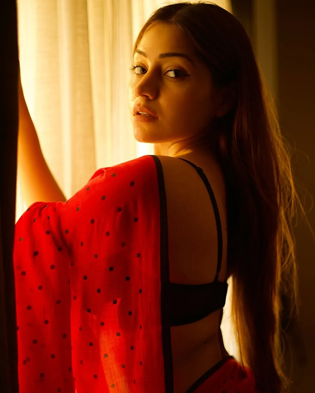 Simran Kaur (symrann.k) Bold Photos (114)