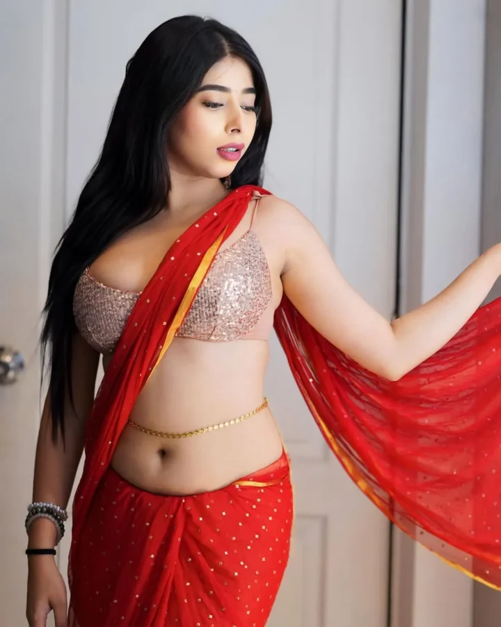 Rajlaxmi Das (saanvi032) Sexy Cleavage Hot Saree Images (77)