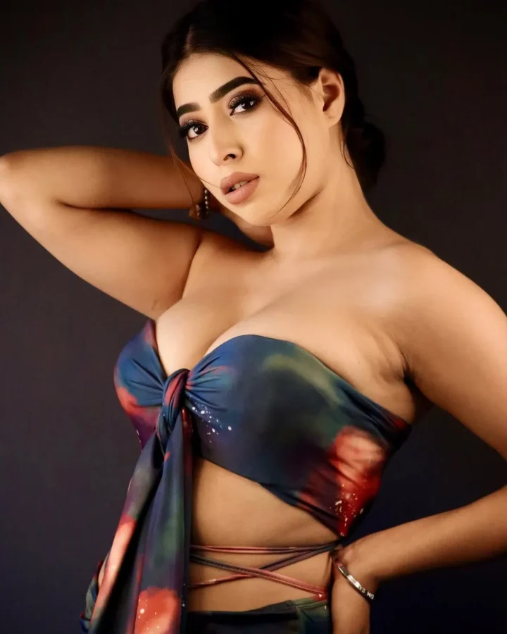 Rajlaxmi Das (saanvi032) Sexy Cleavage Hot Saree Images (90)