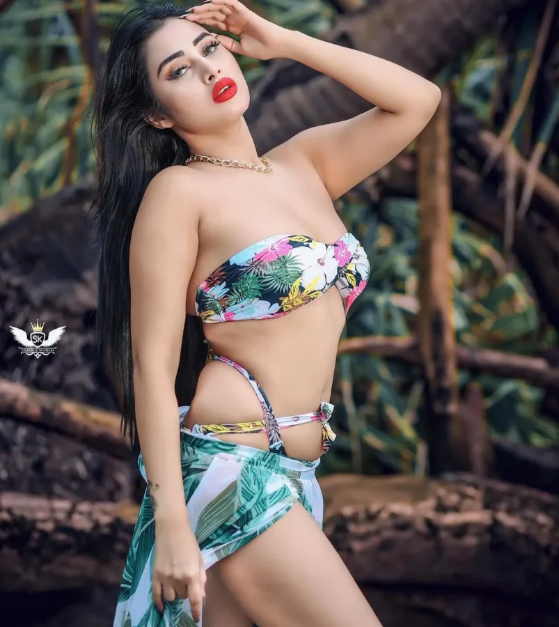 Jiya Roy Hot And Sexy Photos (108)