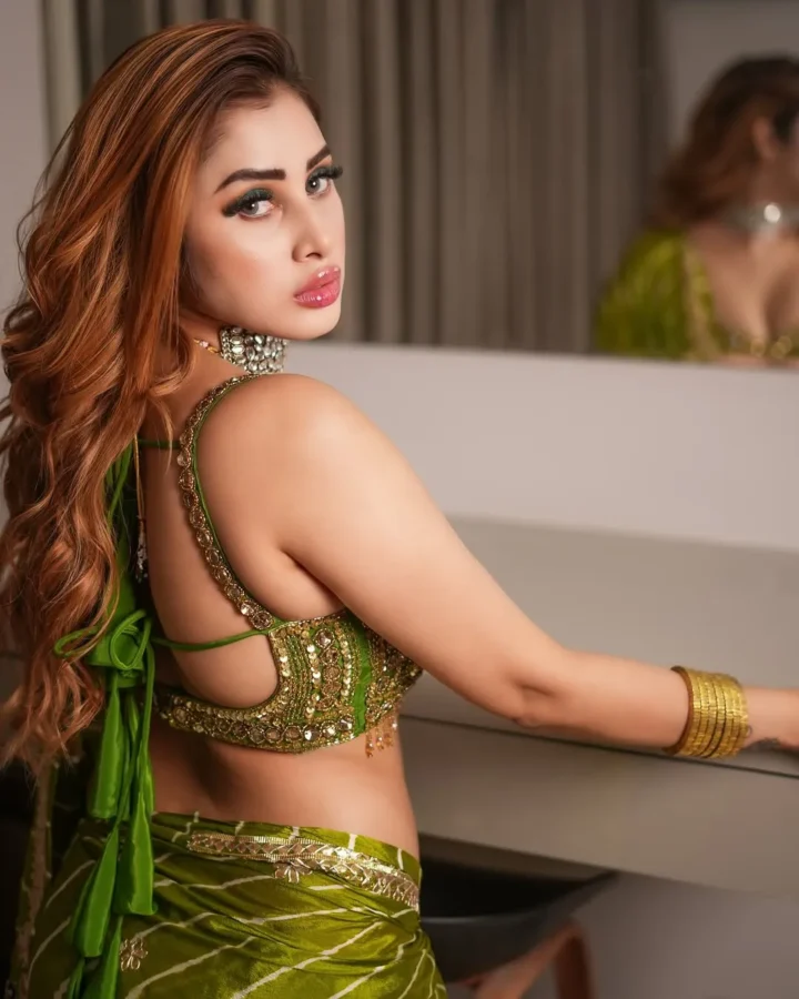 Jiya Roy Hot And Sexy Photos (34)